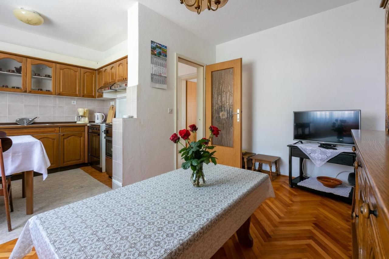 Apartments Mirena Crikvenica Exterior photo