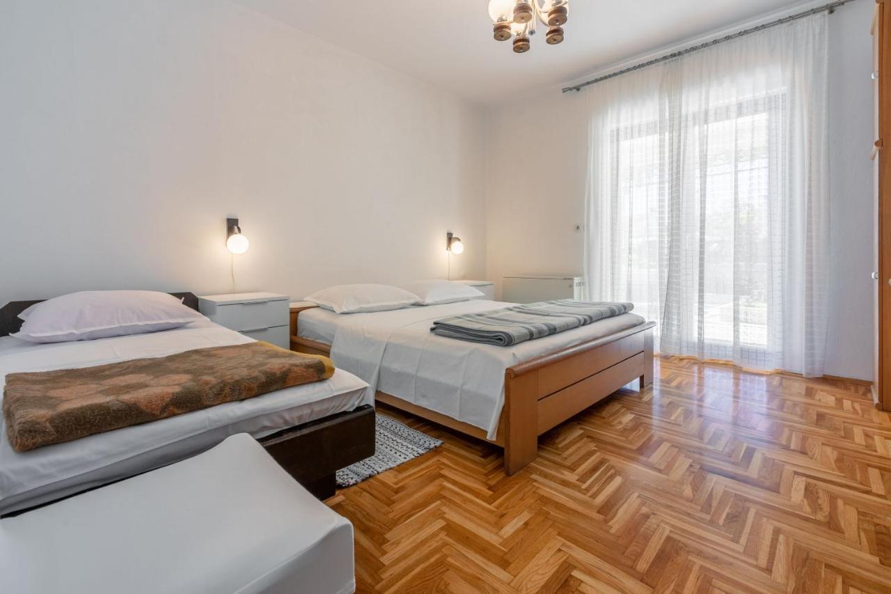 Apartments Mirena Crikvenica Exterior photo